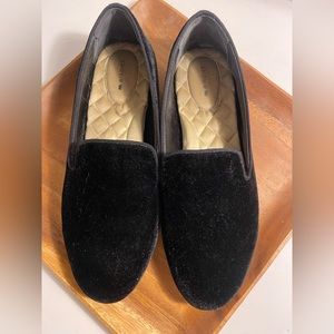 Birdies The Starling in Black Velvet— size 10
